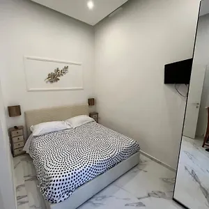 luisas-apartment.hotels-amalfi.com/